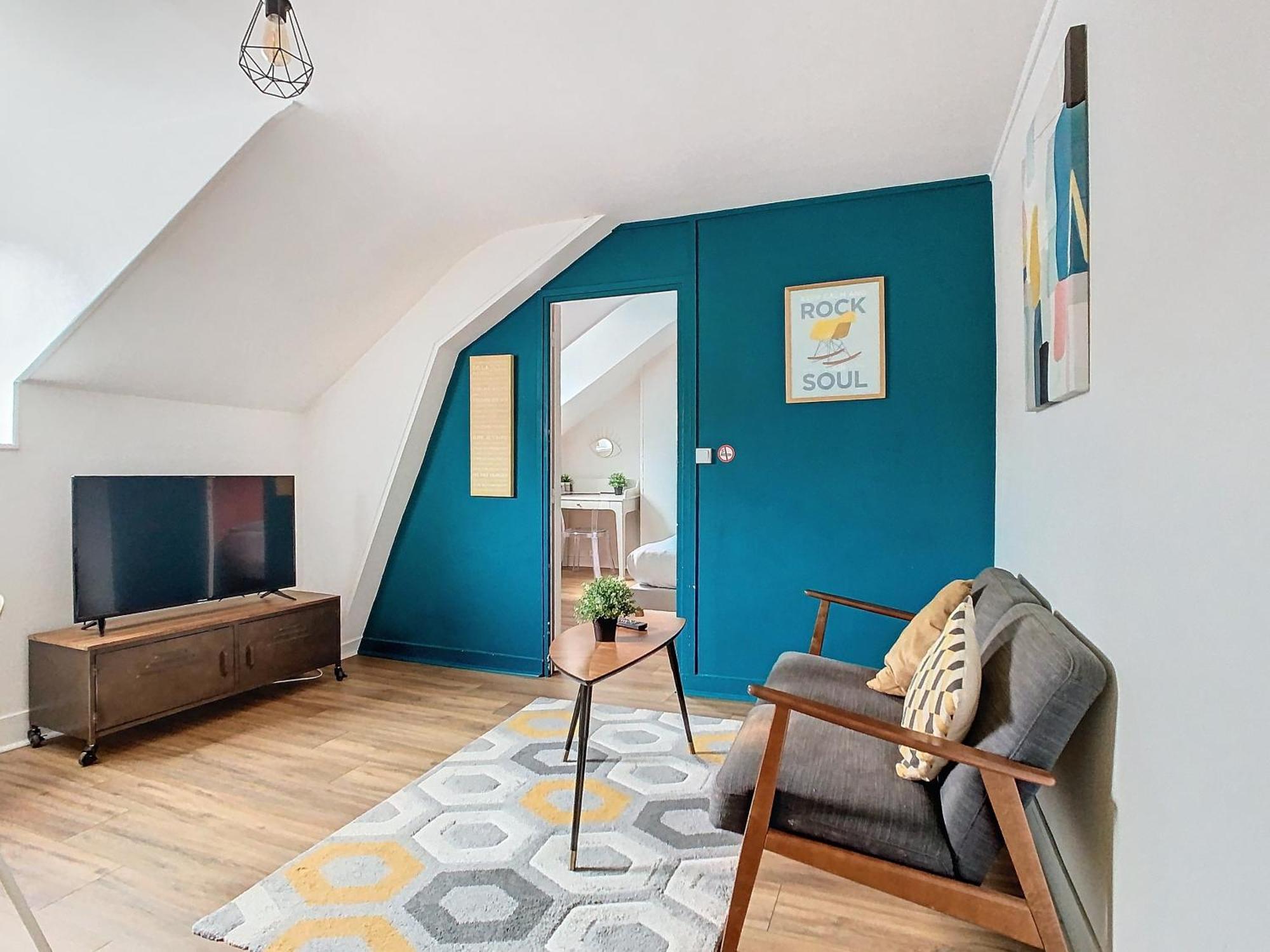 Le Rene Pouteau Apartment Melun